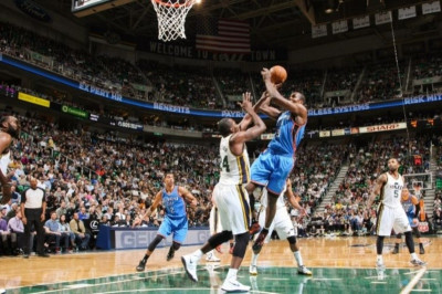 Οκλαχόμα Σίτι Θάντερ: Μάθημα στους Τζαζ (video)