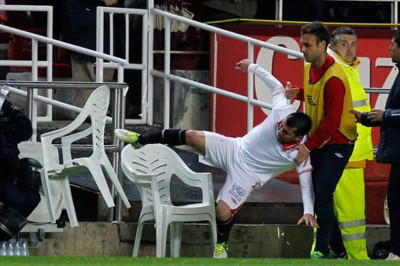 Σεβίλλη: Ρεκόρ κόκκινων καρτών από Μέντελ! (video)