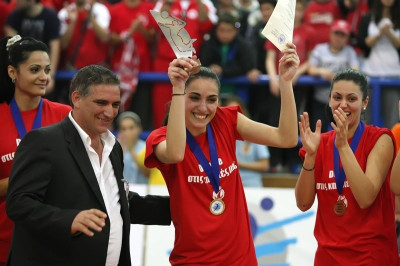 Κωνσταντίνου: «Άξια νταμπλούχος ο Ολυμπιακός!»