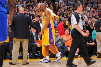 NBA: Σοβαρός τραυματισμός του Κόμπι!