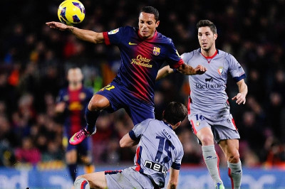 Μπαρτσελόνα: Επέκταση σε Αντριάνο