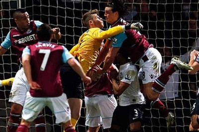 Κάρολ: «Δεν ήθελα να χτυπήσω τον Ντε Χέα»