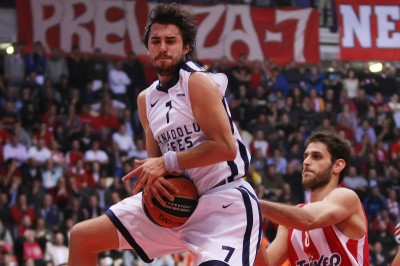 Χαμός στην Εφές πριν τον Ολυμπιακό, εκτός ομάδας ο Βούγιασιτς!