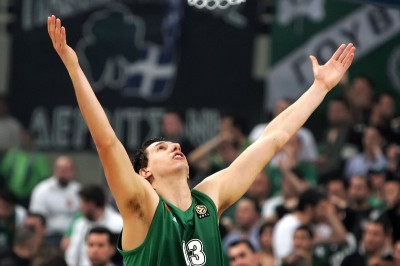 Πάνε ή δεν... πάνε Λονδίνο οι «αιώνιοι»; (photos+videos)