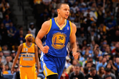 Γκόλντεν Στέιτ Ουόριορς: «Σφίγγει τα δόντια» ο Κάρι