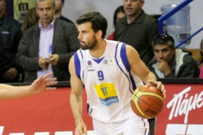 Τσόχλας: «Δεν είμαστε φωτοβολίδα»