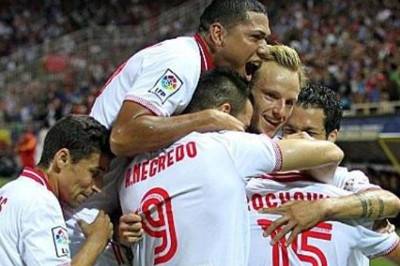 Εύκολα η Σεβίλλη, 3-0 την Εσπανιόλ