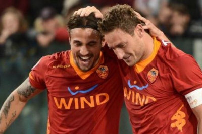 Ρόμα: Στο πλευρό του Οσβάλντο, ο Τότι!