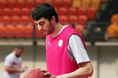 Ολυμπιακός: Ανησυχία για Σερμαντίνι