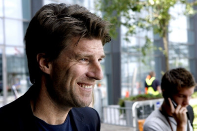 Σουόνσι: Παραμένει ο Λάουντρουπ