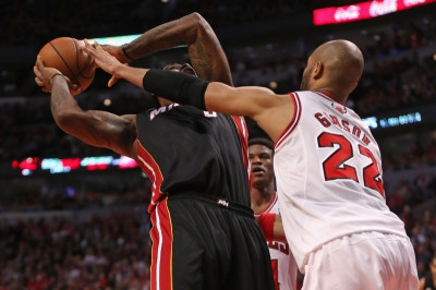 Σικάγο Μπουλς: Αιχμές για Λεμπρόν