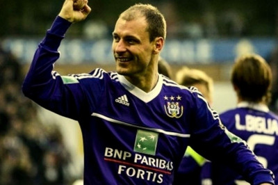 Ολυμπιακός: «Οριστικό το αντίο Γιοβάνοβιτς στην Άντερλεχτ»