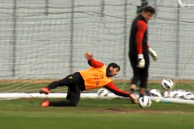 Λίβερπουλ: Σουάρεζ ο νέος τερματοφύλακας (video)