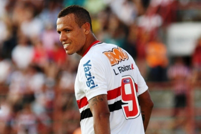 «Πρόταση Ολυμπιακού 4 εκατ. ευρώ για Λουίς Φαμπιάνο»