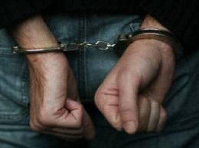 Συνελήφθη 40χρονος που αποπλανούσε ανήλικες παριστάνοντας τον αστυνομικό