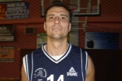 Τιτάνες Παλαμά: Ανανέωσε ο Παπακώστας