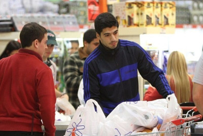 Λίβερπουλ: Μαζεύει τα… πράγματά του ο Σουάρεζ (photos)