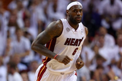 Μαϊάμι Χιτ: Βρήκε… παρέα ο Λεμπρόν (videos)