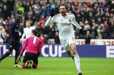 Άρσεναλ: Εναλλακτική ο Μίτσου