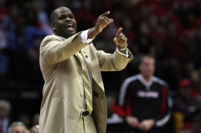 Ντιτρόιτ Πίστονς: Ανάμεσα σε Τσικς και Μακ Μίλαν