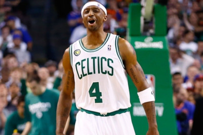 Μπόστον Σέλτικς: Εγχείρηση και για Τέρι