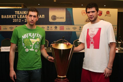 Παναθηναϊκός και Ολυμπιακός δίπλα στους άστεγους