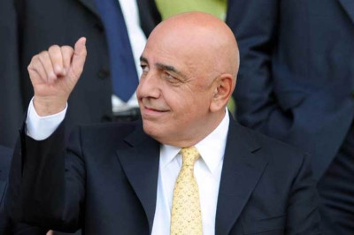 Γκαλιάνι: «Δεν είναι δικτάτορας ο Μπερλουσκόνι»