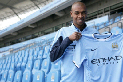 Mάντσεστερ Σίτι: Ολοκληρώθηκε του Φερναντίνιο