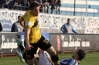 Ολυμπιακός: Βλέμμα σε Βλάχο