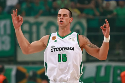 Παναθηναϊκός: Το «ευχαριστώ» του Γκουίν και το τραγούδι του Γκουίν jr (video)