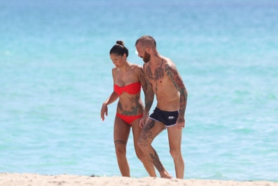 Η γυναίκα ποιου ποδοσφαιριστή έχει τα περισσότερα τατουάζ (photos)