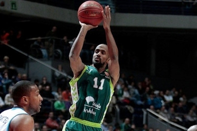 Ουνικάχα Μάλαγα: Μένει ο Κάλογουεϊ