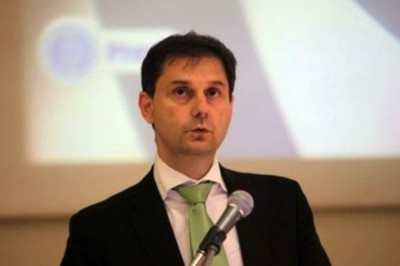 Πληρώνουμε 15.000 ευρώ σε security για να φυλάει το Θεοχάρη