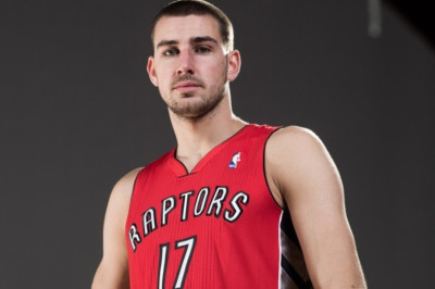 Τορόντο Ράπτορς: Με βάση τον Βαλαντσίουνας