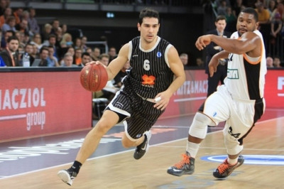 Ούνιξ Καζάν: Θέλει Ζήση ο Τρινκιέρι