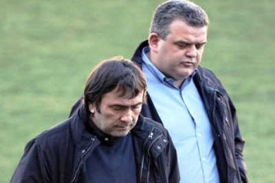 Άρης: Ελεύθεροι οι Ζαμπέτας, Αθανασιάδης