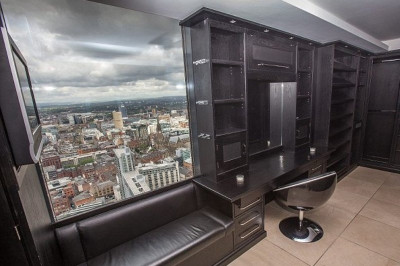 Μάντσεστερ: Το υπερπολυτελές διαμέρισμα που νοικιάζει… 15.000 λίρες ο Νέβιλ (photos)