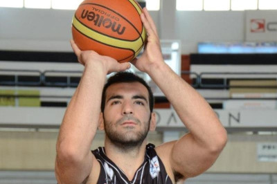 Απόλλωνας Πατρών: Ανανέωσαν άλλοι τέσσερις