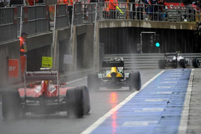 Φόρμουλα 1: Τα κλικ από τις ελεύθερες δοκιμές του Σίλβερστοουν (photos)