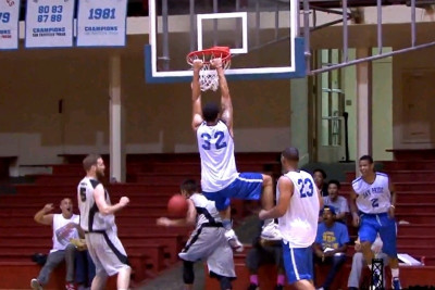 Χιούστον Ρόκετς: Κάρφωσε πάνω από το Λιν (video)