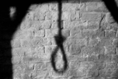 Βρέθηκε απαγχονισμένος στο γκαράζ της πολυκατοικίας του