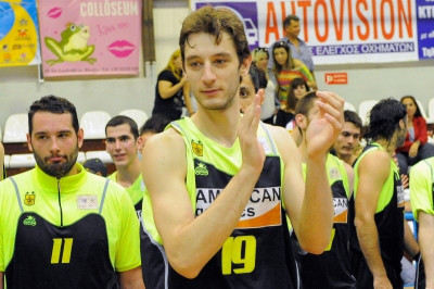 Άρης: Μένει ο Τσακαλέρης