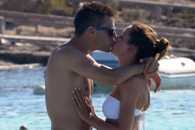 Τσέλσι: Τα καυτά φιλιά του Αθπιλικουέτα στη Φορμεντέρα (photos)