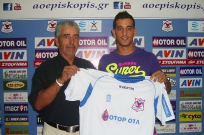 Επισκοπή: Δικός της και ο Μανουσάκης