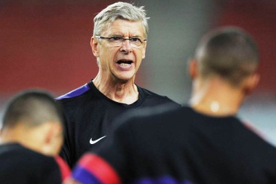 Άρσεναλ: Κρατάει τον Βενγκέρ