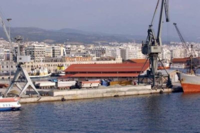 ΤΩΡΑ: Τηλεφώνημα για βόμβα σε πλοίο στη Θεσσαλονίκη