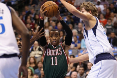 Ντάλας Μάβερικς: Ενίσχυση με Μόντα Έλις