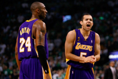 Λος Άντζελες Λέικερς: «Έκλεισε» ο Φάρμαρ