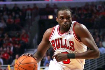 Σικάγο Μπουλς: Επιβεβαίωση Φόρμαν για συζητήσεις με Ντενγκ