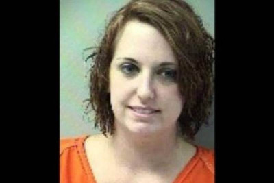 ΣΟΚ: Για να γλυτώσει τη σύλληψη πέταξε το μωρό της στον αστυνομικό!